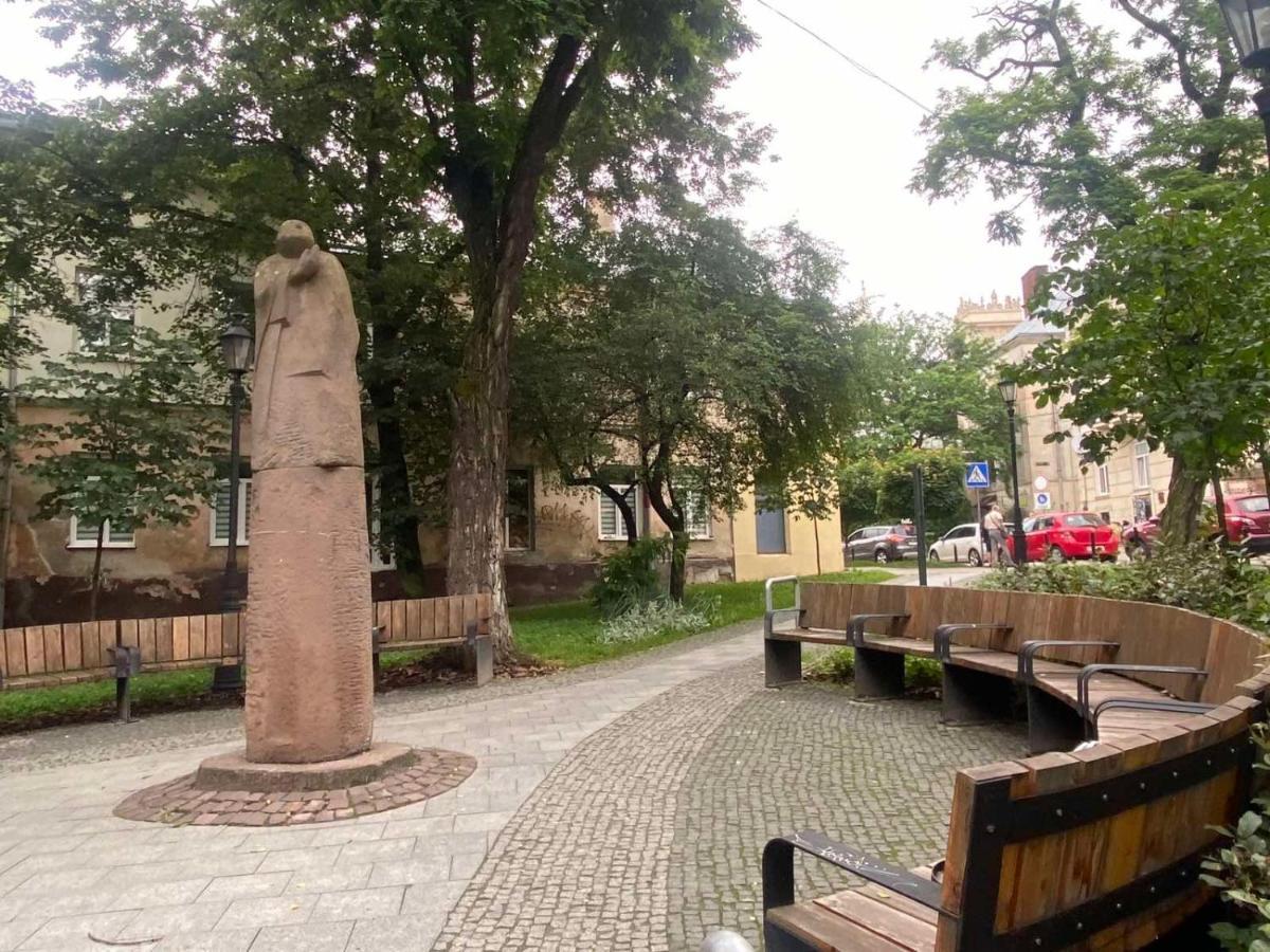 Вірменська 14 Центр З Балконом Не Далеко Від Ж Д Вокзалу Звітні Документи Leilighet Lviv Eksteriør bilde